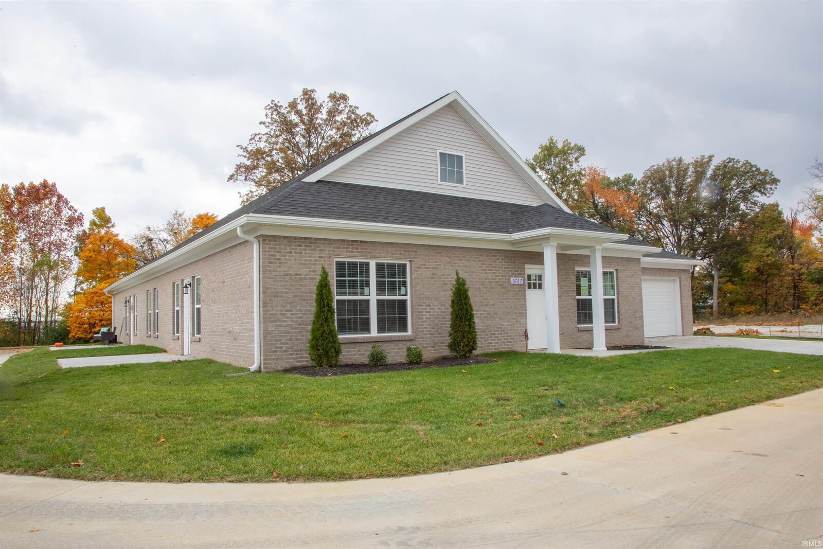 Property Photo:  6727 Ellipse Place  IN 47715 