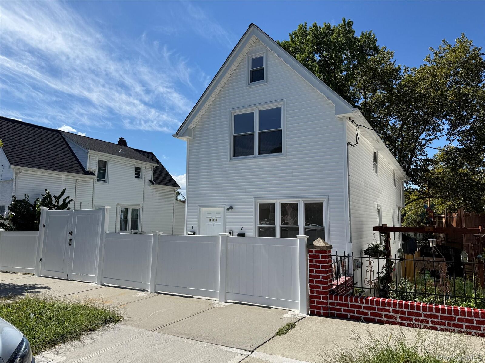 Property Photo:  831 Swinton Avenue  NY 10465 
