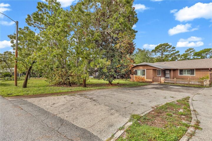 Property Photo:  55 Crooked Pine Road  FL 32128 