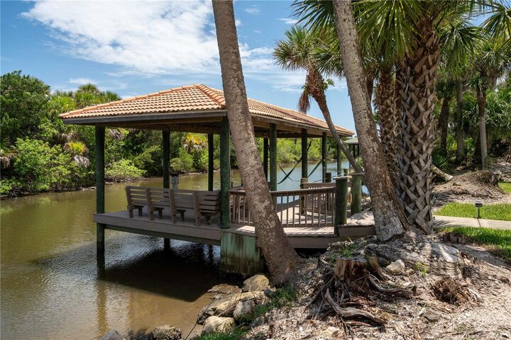 Property Photo: 73 Island Estates Parkway FL 32137