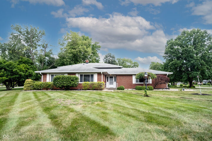 Property Photo:  6240 Woburn Drive  IN 46250 