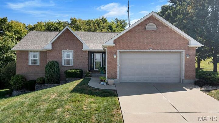1942 Marquart Drive  Washington MO 63090 photo