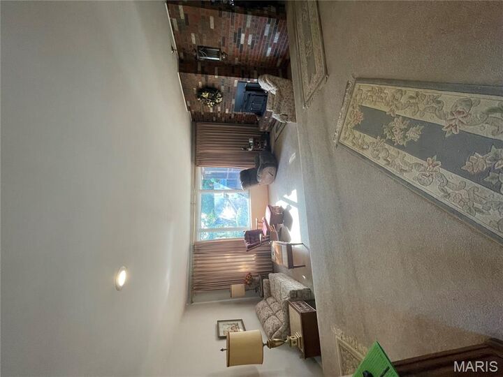 Property Photo: 800 S Henderson Street MO 65560