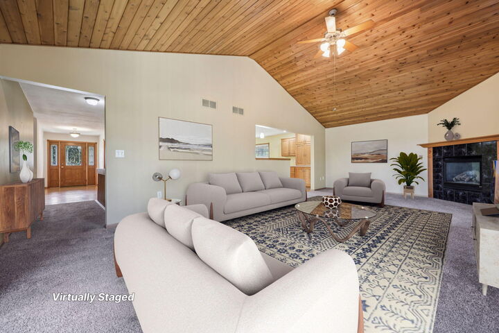 Property Photo: 2708 Fox Hill Dr WI 53189