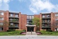 Property Photo: 1415 E Central Road 219C IL 60005
