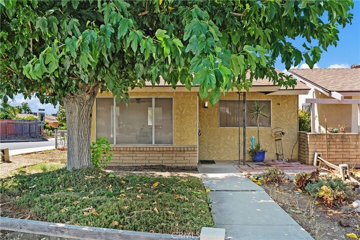 1183 S Buena Vista Street  Hemet CA 92543 photo