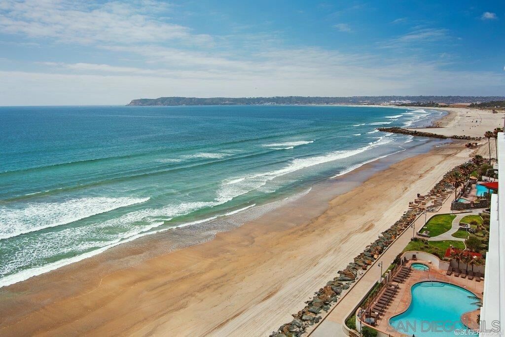 Property Photo:  1760 Avenida Del Mundo 1205  CA 92118 