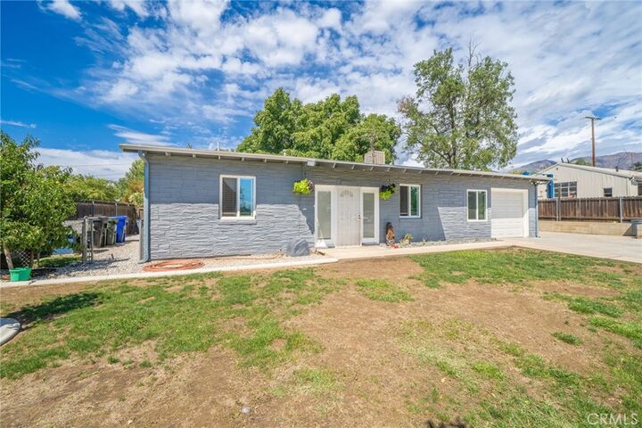 34988 Acacia Avenue  Yucaipa CA 92399 photo