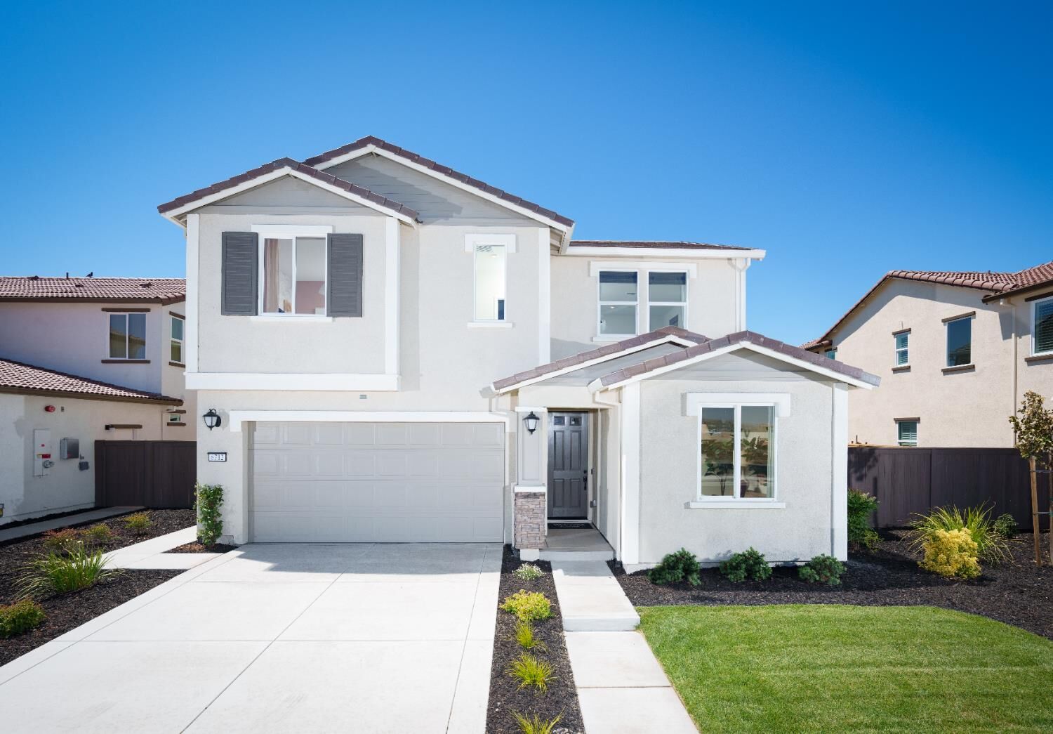 Property Photo: 6712 Kaweah Lane CA 95219