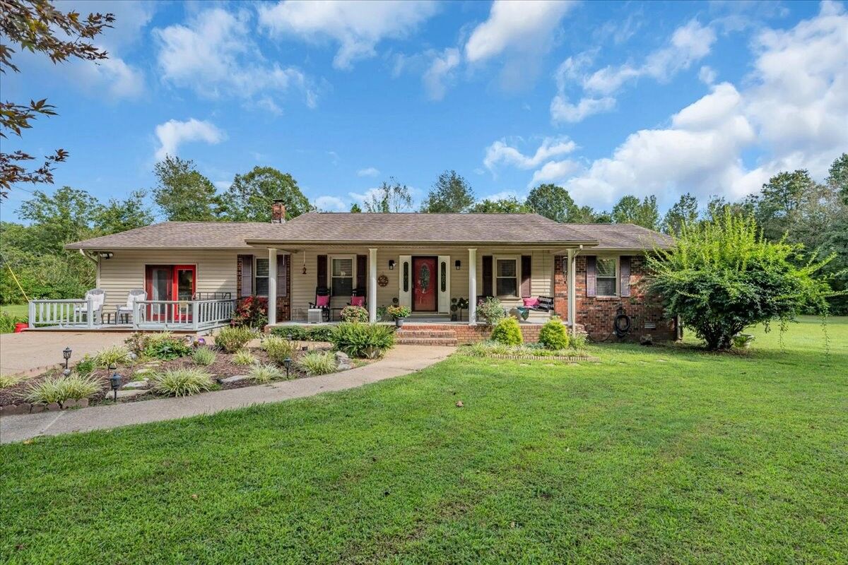 Property Photo:  161 Brown Ln  TN 37387 