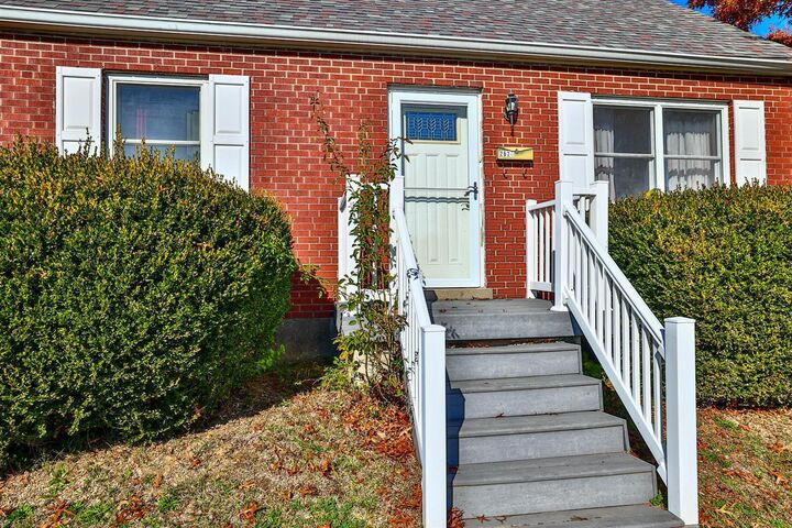 Property Photo: 2674 Turkeyfoot Road KY 41017