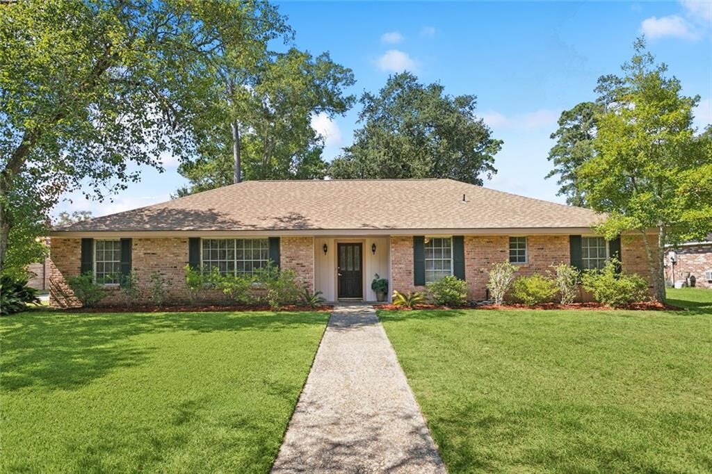 Property Photo: 114 Jane Drive LA 70448