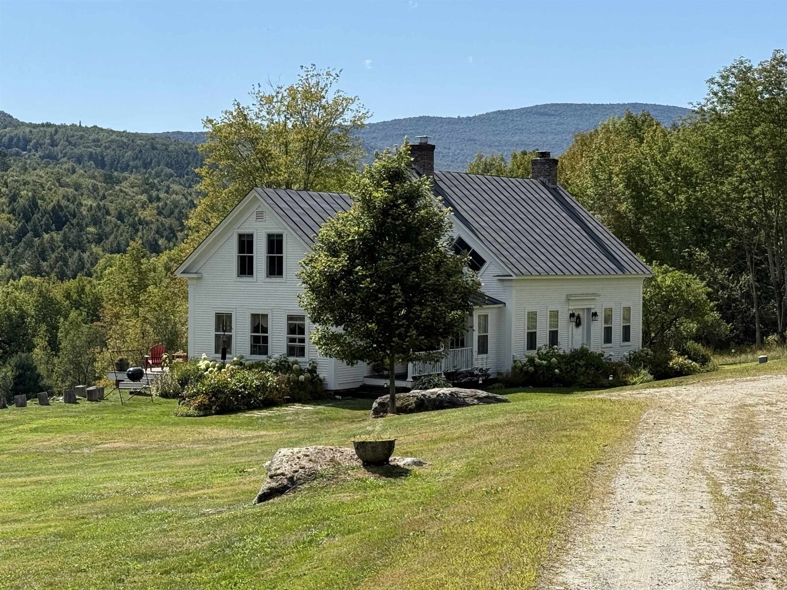 Property Photo: 2385 North Fayston Road VT 05660
