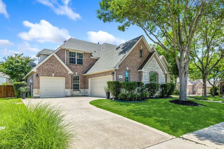 Property Photo: 8905 Glen Garden Drive TX 75072