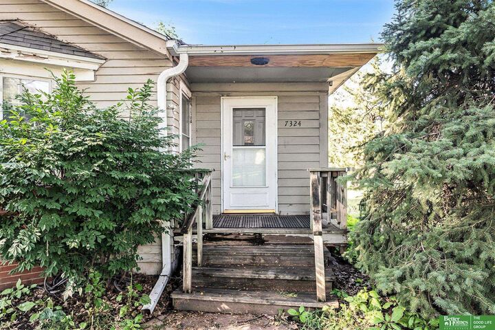 Property Photo: 7324 Miami Street NE 68134