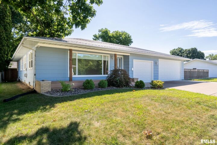 Property Photo:  1410 49th Street  IL 61265 