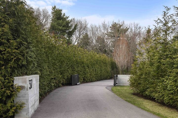 Property Photo:  37 Carleton Dr  MA 02492 