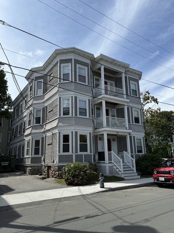 Property Photo:  40 Central St 6  MA 01830 