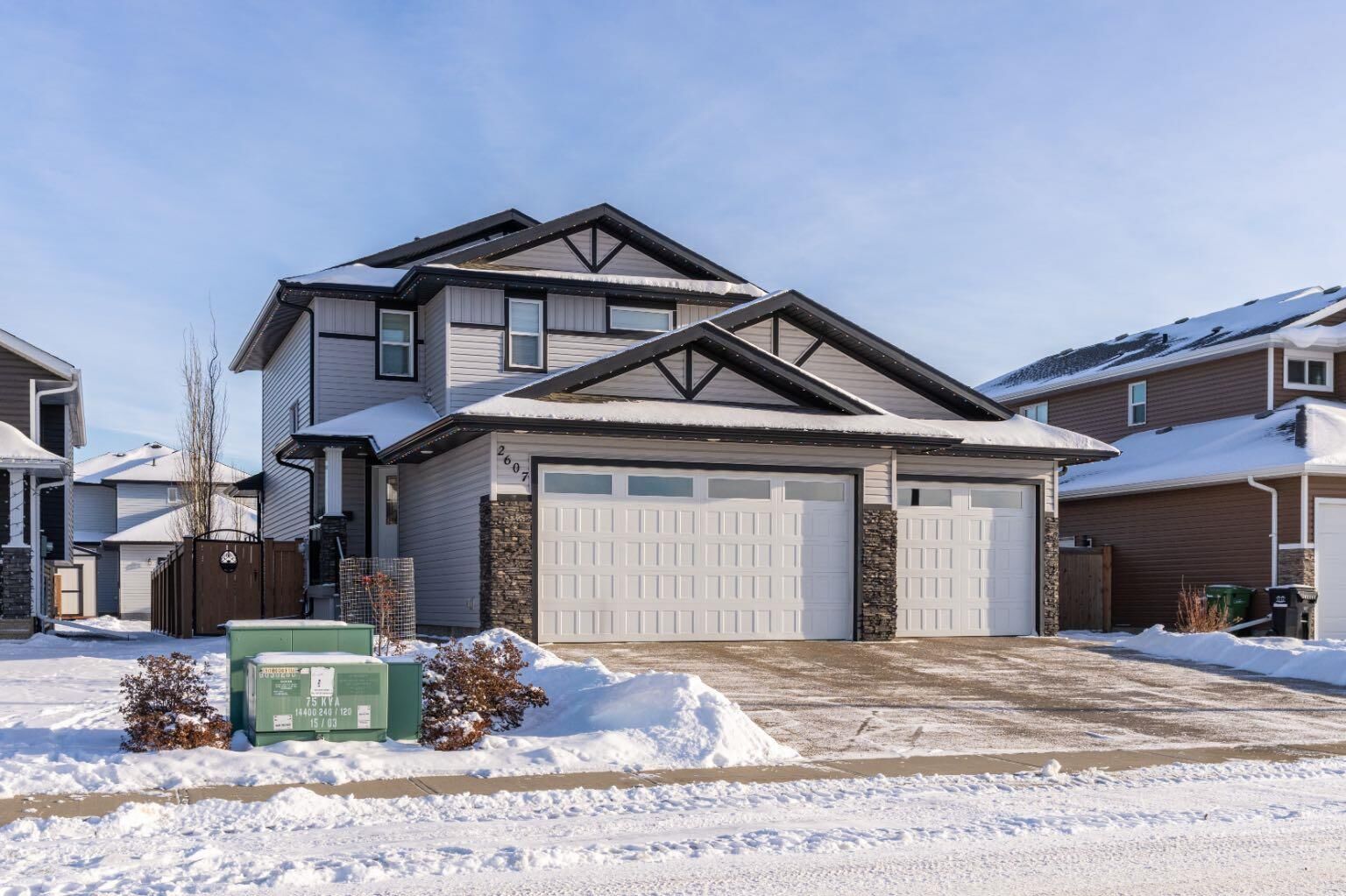 Property Photo:  2607 63 Street  AB T4V 5J6 