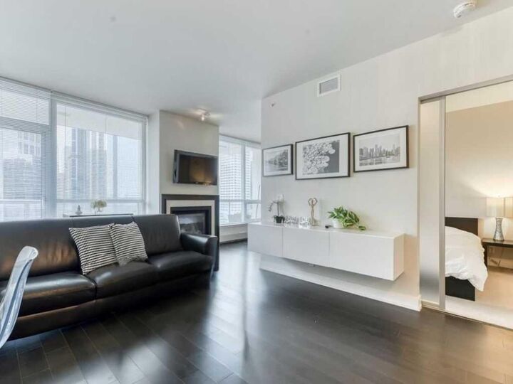 222 Riverfront Avenue SW 1526  Calgary AB T2P 0W3 photo