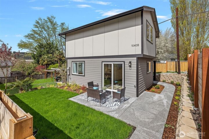 1040 S Director Street B  Seattle WA 98108 photo