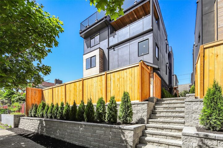 8105  18th Avenue SW  Seattle WA 98106 photo