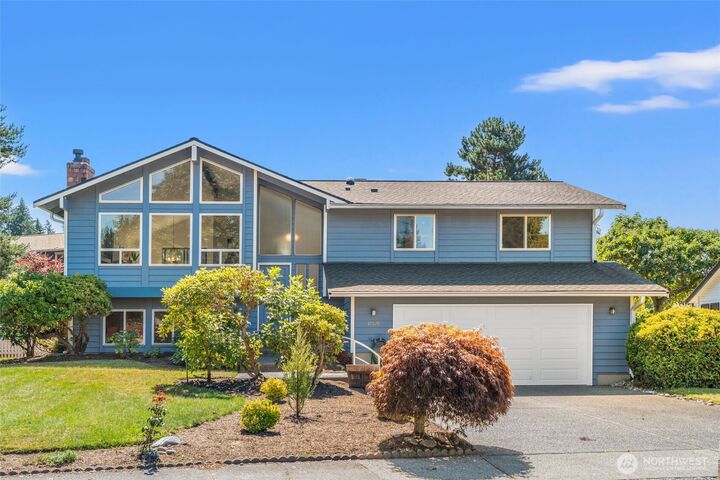 10526  237th Place SW  Edmonds WA 98020 photo