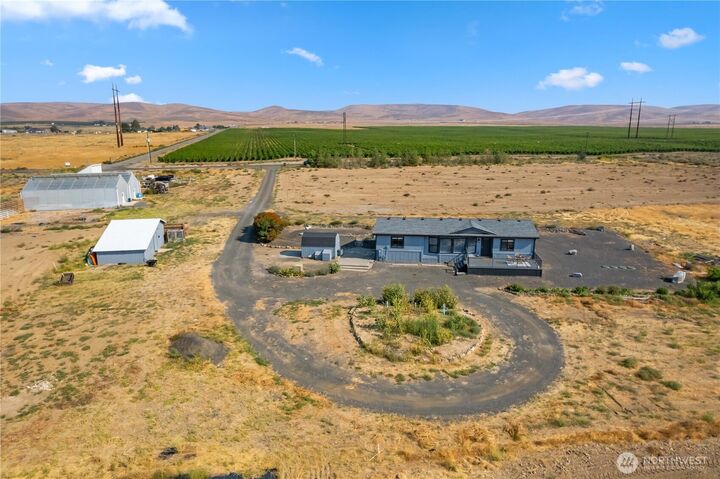 Property Photo:  13477  Road 13  NW  WA 98848 