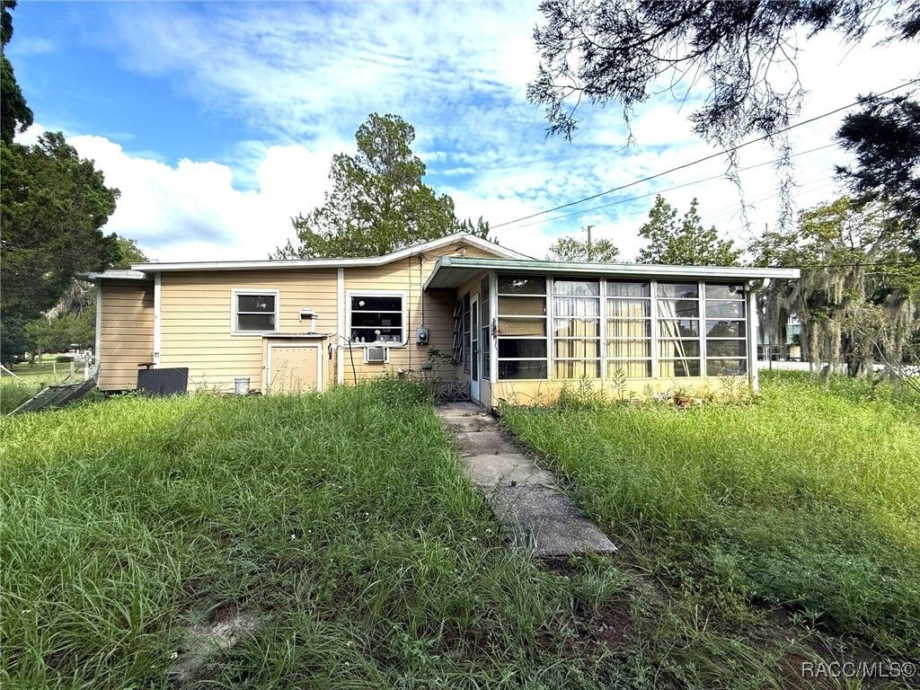 Property Photo:  3571 E Olive Lane  FL 34442 