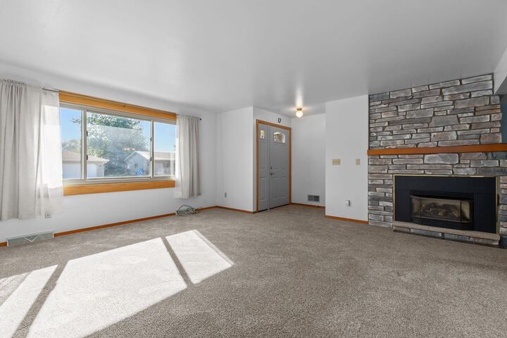Property Photo:  1373 Wedgewood Lane  WI 54956 