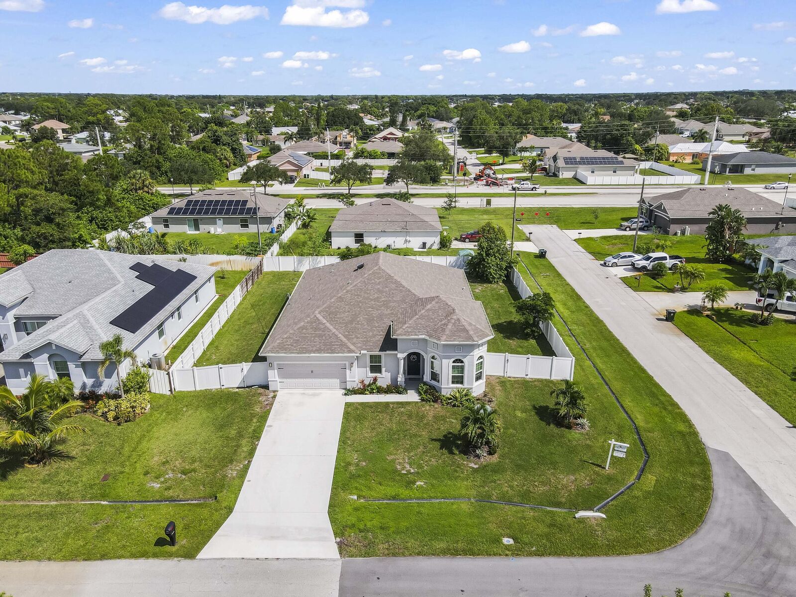 Property Photo: 191 SW Felix Avenue FL 34953