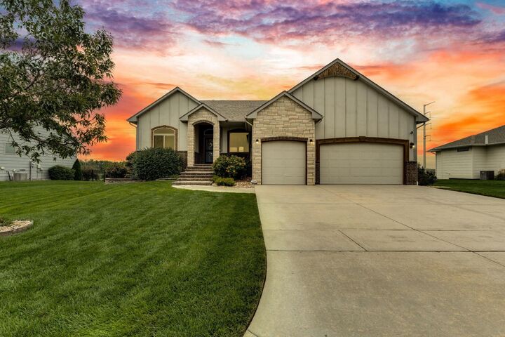 1411 N Blackstone Ct  Wichita KS 67235-1419 photo