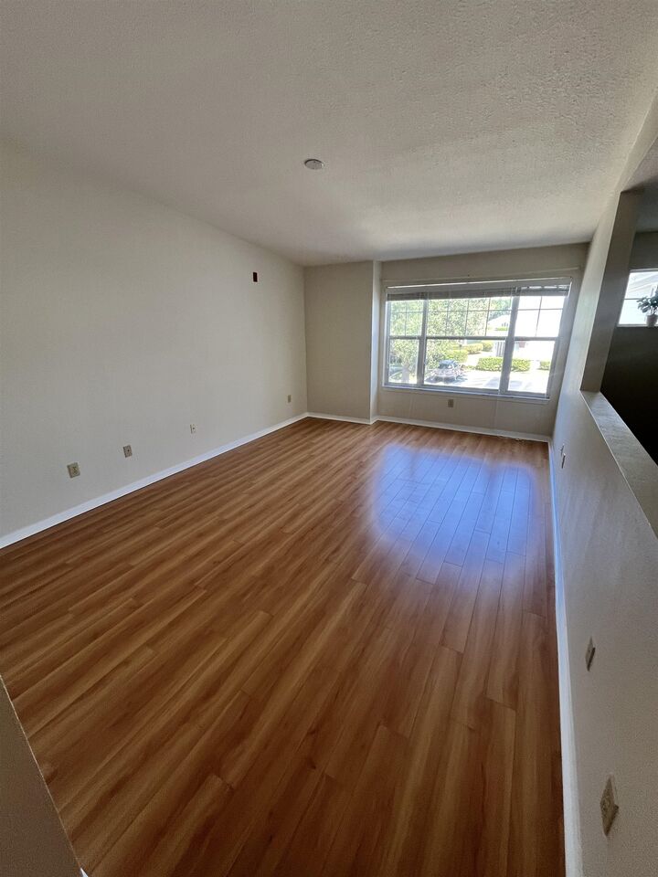 Property Photo: 21207 Harbour Vista Cir FL 32080