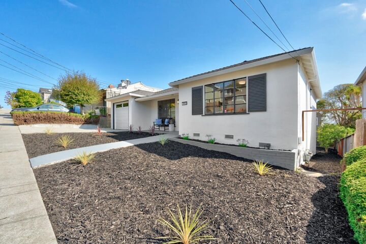 Property Photo:  516 Maple Avenue  CA 94066 