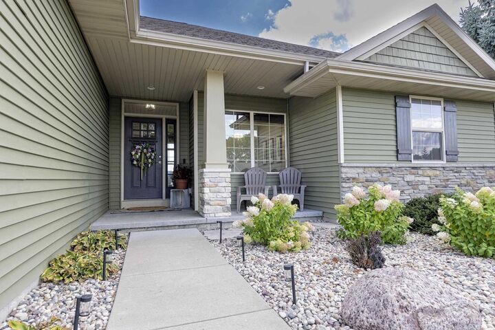 Property Photo: 2016 Savanna Drive WI 53546