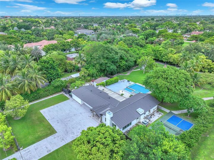 Property Photo: 10245 SW 125th Ave FL 33186