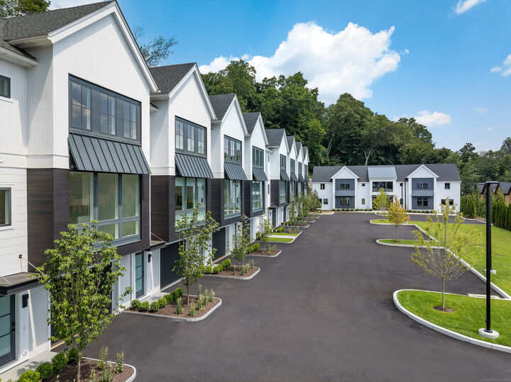 Property Photo: 785 Post Road East 104 CT 06880