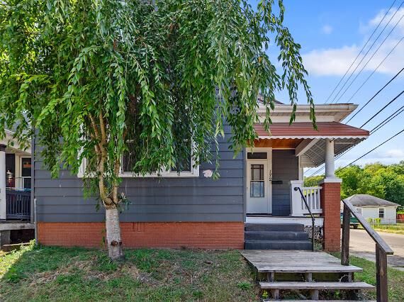 Property Photo: 172 Walnut Street OH 45601