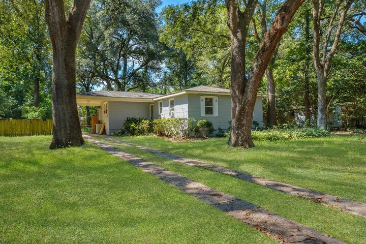 Property Photo:  217 Sinclair Road  FL 32312 