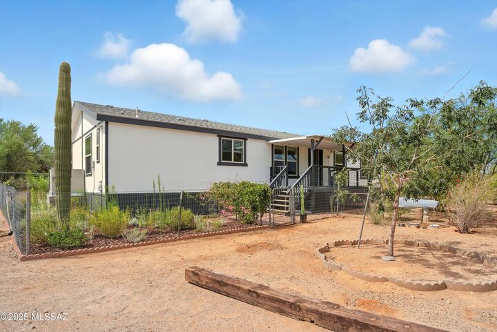 10597 W Mars Road  Tucson AZ 85743 photo