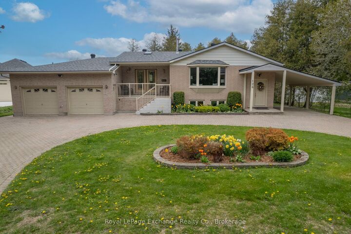 Property Photo:  128 Waterloo Street  ON N2Z 0C7 