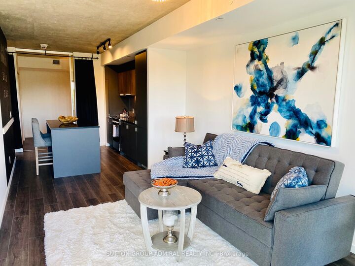 Property Photo:  7 Smith Crescent 404  ON M8Z 0G3 