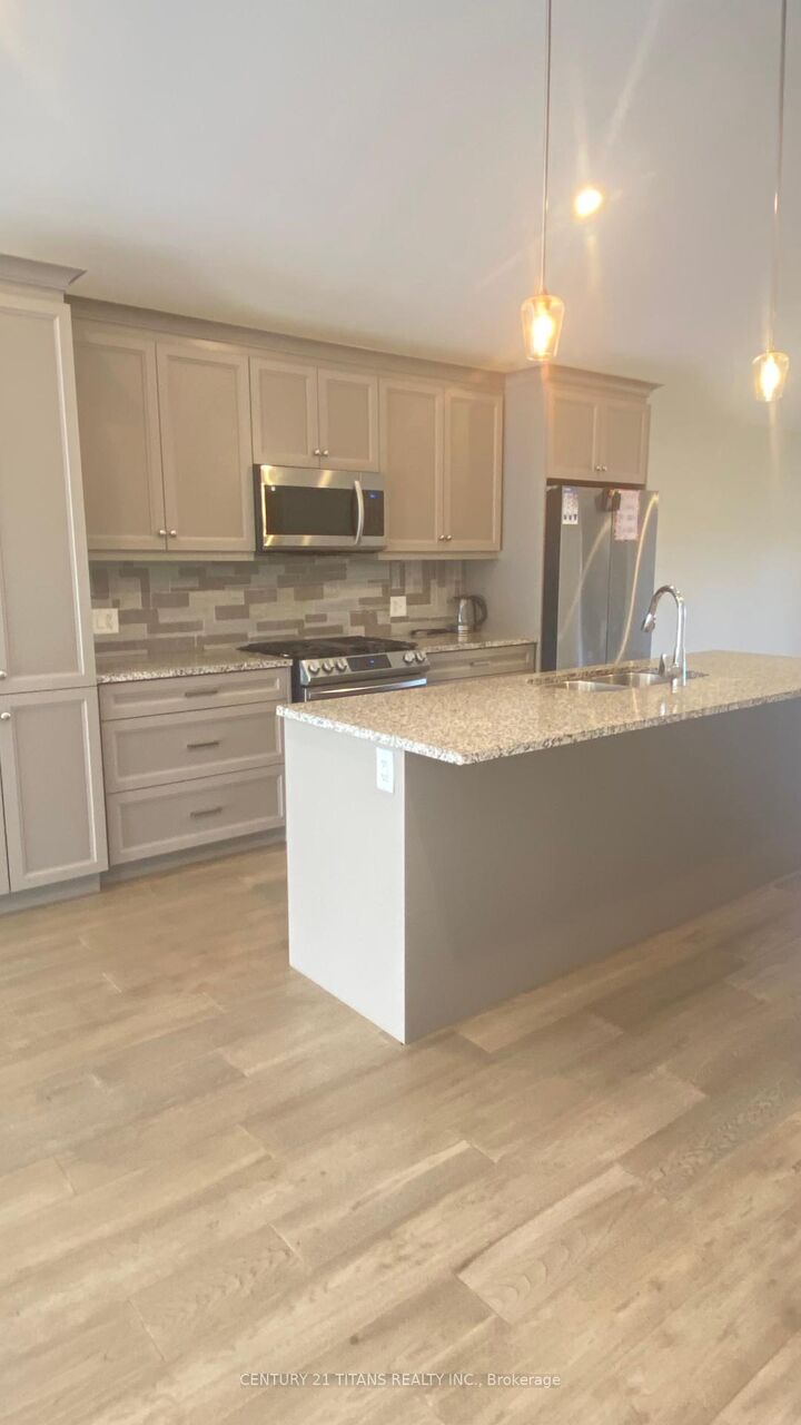 Property Photo:  84 Arrowhead Lane  ON N7M 0T2 
