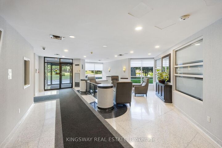 Property Photo:  12 Laurelcrest Street 507  ON L6S 5Y4 
