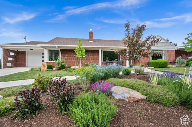 Property Photo: 1502 S 2400 E UT 84108