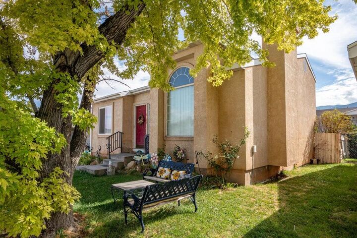 Property Photo: 1392 N 650 W UT 84721