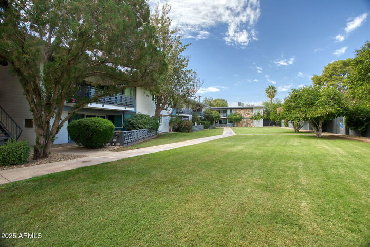 Property Photo:  5150 N 20th Street 214  AZ 85016