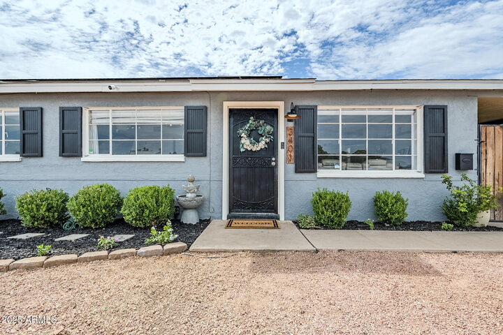 Property Photo: 3401 W Sweetwater Avenue AZ 85029