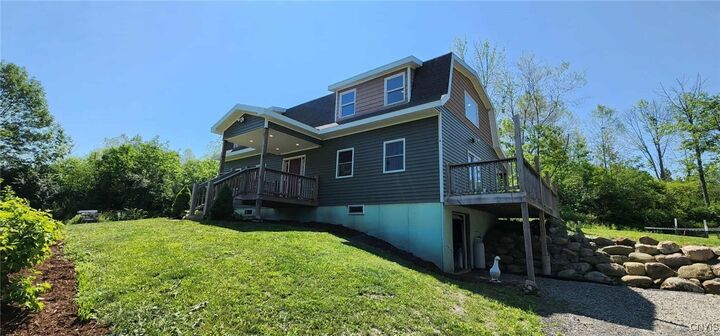 Property Photo:  541 Pleasant Valley Road  NY 13073 