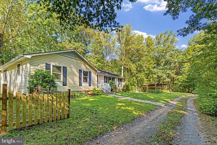 Property Photo: 11862 Bristersburg Road VA 22728